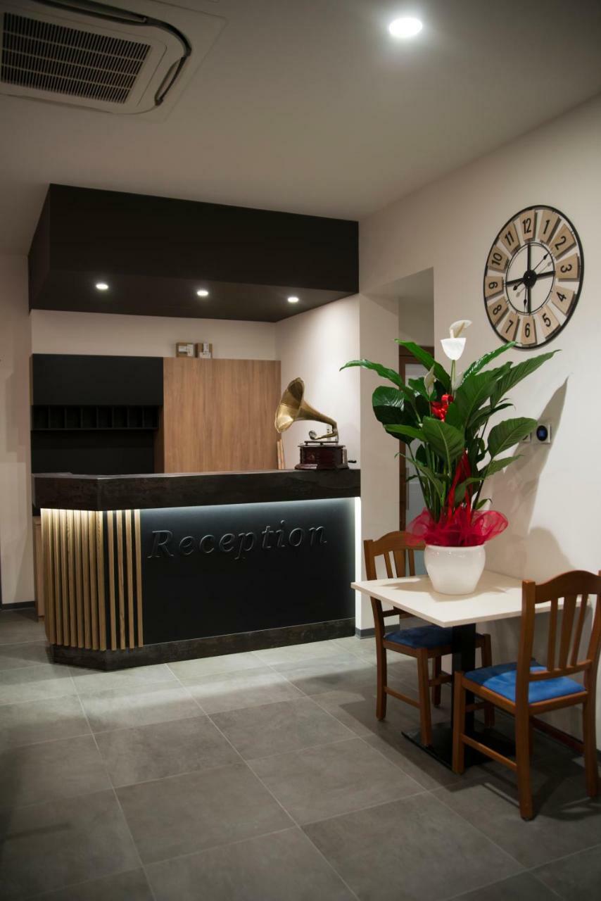 Albergo Ristorante Sottocastello 카사코 외부 사진